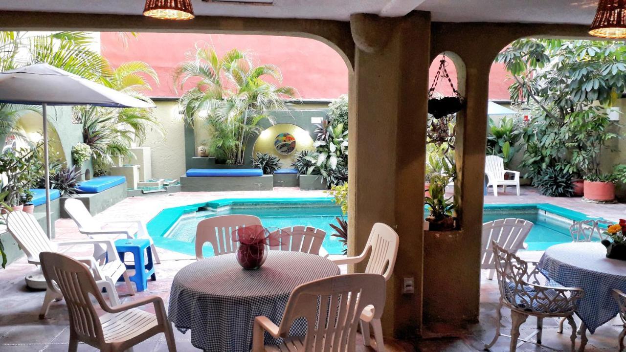 Solimar Inn Suites Zihuatanejo Zewnętrze zdjęcie