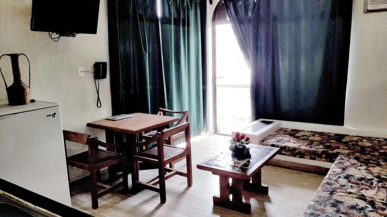 Solimar Inn Suites Zihuatanejo Zewnętrze zdjęcie