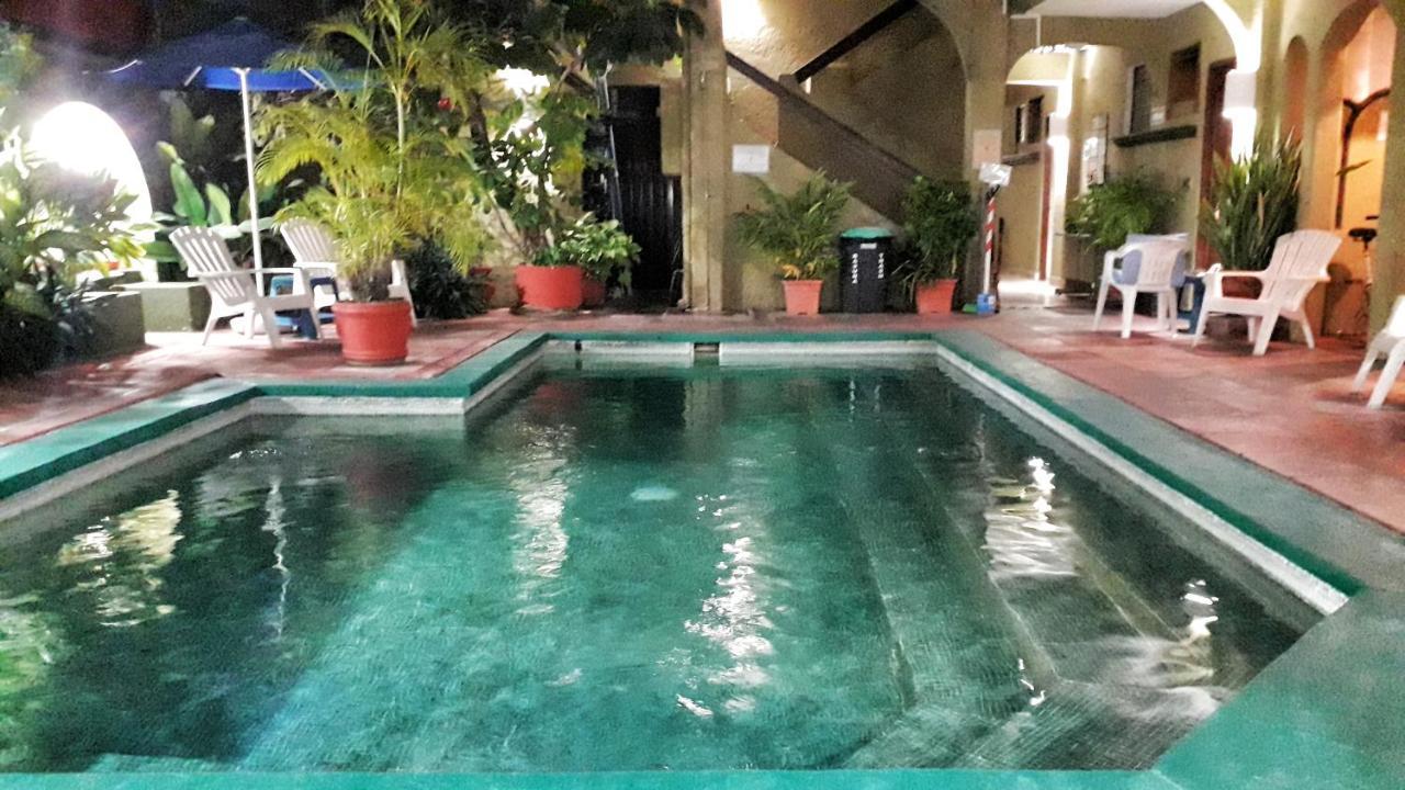 Solimar Inn Suites Zihuatanejo Zewnętrze zdjęcie